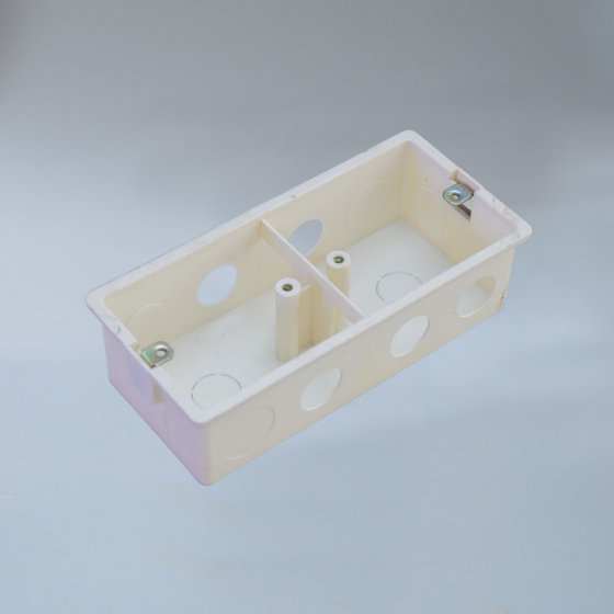 PVC-U多聯(lián)線盒